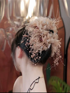 Hong Kong Style Retro Fall and Winter Flower Feather Catch Gap Former Red Updo Hair Shark Clip Maillard Show Hair Volume More Headdress Barrettes Women