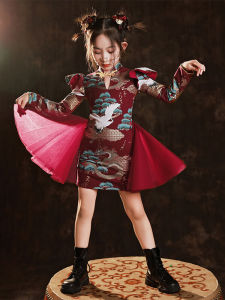 เสื้อผ้าเด็กสไตล์จีนสุดเก๋ สีแดงไวน์ ชุดเด็กสไตล์ชาติพันธุ์ สวมใส่ไปงานปีใหม่ กระโปรงทรงเอ ฤดูใบไม้ผลิและฤดูใบไม้ร่วง