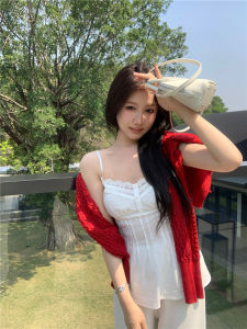 เสื้อกล้ามลูกไม้สีขาวทรงเข้ารูปสำหรับผู้หญิงในช่วงฤดูร้อน เสื้อผ้าทำงานสีพื้นแบบสวมหัว เสื้อกล้ามแขนกุดคอวี