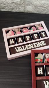 TrulyChoco kado cokelat valentine untuk hadiah valentine pacar cowok cewek sahabat teman saudara istri suami atau orang tua murah