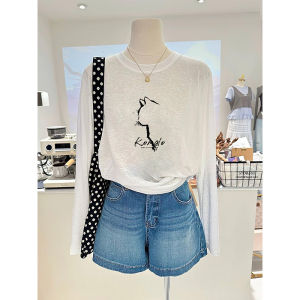 Alphabetic Print Loose-Fitting Slim T-Shirt Blouse