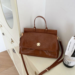 Korea INS Vintage Large Capacity Handbag Single Shoulder Crossbody Commuter Messenger Bag