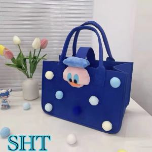 SHT กระเป๋าถือน่ารัก กระเป๋าลายการ์ตูน กระเป๋าผ้า กระเป๋าสะพาย ถุงของขวัญ ถุงผ้า ขนาด 30*20*18 cm