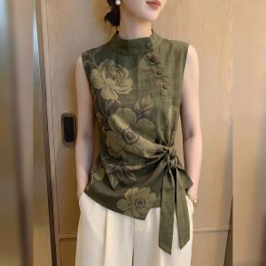 Stylish and Slimming Sleeveless French Collared Top Green