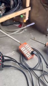 Máy Hàn Mini Chính Hãnh KUTAN MMA-250F 6 Tụ mới- Máy Hàn Que Cho Gia Đình Tặng dây hàn đầy đủ)