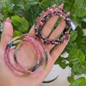 Q2035 Chuỗi 3v Tourmaline đa sắc có 2 mã xinh ko kén mệnh - Phong Thuỷ TUDO P