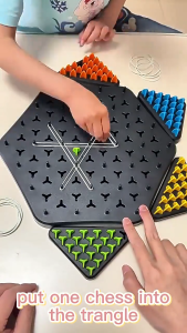 CoolToy Mainan Chain Chess/ Catur Triangular Chess Chain Chess / Mainan Anak Keluarga /Permainan Meja Catur Mainan / Chain Chess Mainan Edukasi