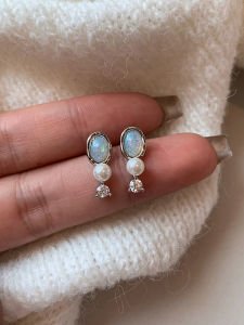 Elegant Pearl Opal Stone Stud Earrings for Women Silver Needle Small Precise Fashion Jewelry Ear Decor Geometric Pattern