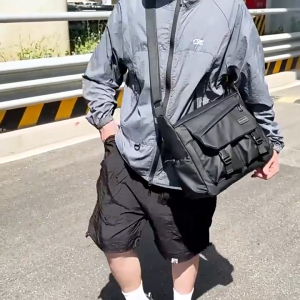 Large Capacity Crossbody Bag for Men Business Handbag Commute Messenger Bag Waterproof Shoulder Bag