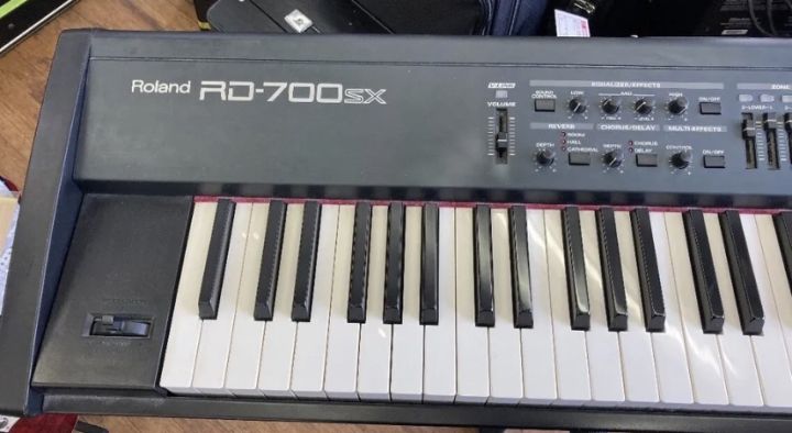 Roland RD-700SX 88-Key Digital Stage Piano | Lazada PH