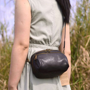 Retro Fashionable Crossbody Bag Womens Top Layer Tanned Cowhide Double Zipper Pure Cowhide Versatile Makeup Bag Small Backpack