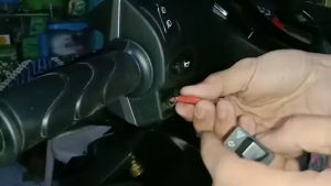 Tombol Sen hazard Beat Fi Revo Abs Vario 125 Led Scoopy KD161