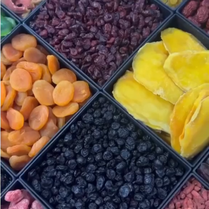Premium Dried Fruits Treat Box (Dates Fruit Berries Figs Prunes apricot Mango Pineapple Kiwi guava Jujube persimmon raisins)