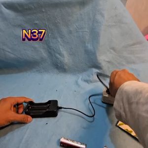 N37 ORIGINAL ADAPTOR MINI DUAL BATERAI 18650 2 SLOT PORT ADAPTER CHAS CASAN POWER TRAVEL CHARGER SUP