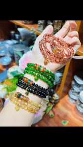 vòng tay nữ dáng chuỗi diopside tự nhiên vip mix charm trái tim diop bọc vàng tây và đồng điếu thạch anh tóc tam tai vip vòng tay đá phong thuỷ hợp mệnh mộc mệnh hoả trang sức thiết kế đủ hoá đơn thẻ bảo hành