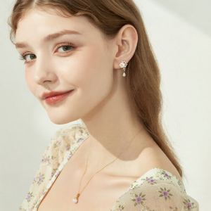 DODO.GOGO | ต่างหูดอกไม้ DODOGOGO สำหรับผู้หญิง สไตล์ใหม่ปี 2024 เครื่องประดับแฟชั่น ต่างหูแบบมีกิ๊บติดหน้าอกแบบเป็นกลุ่ม โลหะผสม