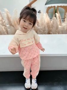 เสื้อมีฮู้ดเด็กผู้หญิง WANDER - การออกแบบการจับคู่สีหมีน่ารัก ชุดเสื้อฮู้ดและกางเกงสองชิ้นสำหรับเด็ก