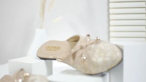 Sandal Flat Wanita Slip-On Mules Sol Karet Lentur | Sendal Selop Brukat Wanita Kondangan Terbaru Kekinian | Sandal Selop Wanita Motif Brukat Hak Datar