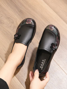 Womens Fashion Casual Flat Heel Shoes Slip-On round Toe Anti-Slip Leather Inner Lining Comfortable Grandmother Style Footwear