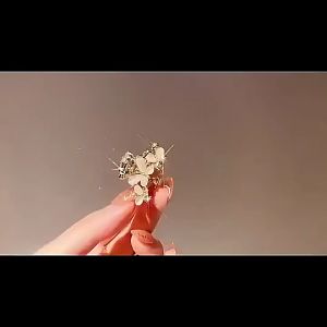 Stylish Rhinestone and Pearl Hairpin - High Grip Mini Hair Clamp for Ponytails Opal Design