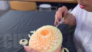 มีดแกะสลัก  (สีเงิน)