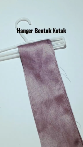 Hanger Jilbab Bentuk Kotak / Gantungan Kerudung Syal Dasi ( Plastik-nya Tebal )