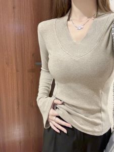 Áo Thun Dài Tay Lót Lông Cừu Cổ Chữ V Cỡ Lớn Cho Nữ Mùa Thu Đông Ôm Vừa Vặn Chất Liệu Cotton Pha Trộn Thường Ngày