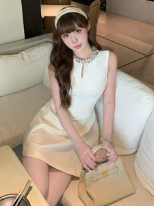 Elegant Korean Style Vest Dress Gentle Waist-Cinching Fluffy Skirt Summer Fashionable Short Pure Color Shoulder-baring Dress