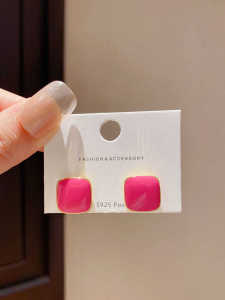 Retro Drip Glaze Geometric Square Fashionable Pink Ear Studs Womens New 2025 Trendy Hoops Elegant Ear Jewelry