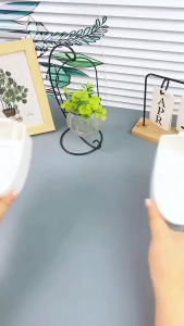 Gạt tàn mini hình toilet gắn tường cho phòng khách
