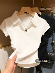 Áo Thun Nữ Tay Ngắn Cổ Polo Màu Trắng Dáng Ôm Vừa Vặn Mùa Đông 2025 Thiết Kế Mới Ôm Eo Cổ Điển Thường Ngày