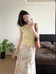 XUECAIQI | Slimming & Age-Defying Short Sleeve Floral Skirt Set for Petite Plus Size Women