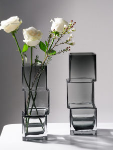 Modern Minimalist Artistic Glass Flower Vase Luxury Misplaced Geometry Transparent Flower Pot for Fresh Flowers And Hydroponics