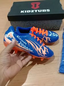 KIDZTUBS Sepatu Bola Anak Paket Komplit Sepatu Bola Tas Skin Deker Kaos Kaki Usia 6-10 Tahun Size 28 29 30 31 32 33 34 35 36 37 KDZ0946010525