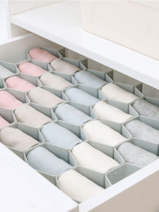 กล่องเก็บของแบบแยกช่องสำหรับผ้าชั้นในและถุงเท้า ช่องชั้นวางของแบบรังผึ้ง ช่องจัดระเบียบแบบยูนิคอร์นสีแมกกะโรนี