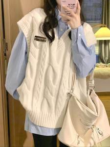 Oversize Twisted V-Neck Knitted Vest Womens Style Early Autumn Loose Outerwear Layering Sweater Shoulder Pad Vest