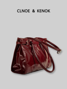 Commute Suitable Large Capacity Tote Bag for Women
