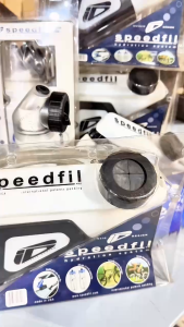 Bình Nước Tam Giác Cho Xe Đạp Tính Giờ hiệu Speedfil (40oz.tương đương 1.2l) tặng kèm túi bọc bình màu ngẫu nhiên