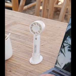 พัดลมพกพา พัดลมมือถือปรับได้3ระดับ ชาร์จUSB ระบายความร้อนได้ดี ดีไซน์สวยหรู แบตเตอรี่ยาวนาน น้ำหนักเบา พกพาไปได้ทุกที่