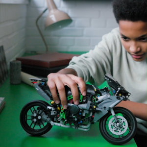 LEGO® Technic Kawasaki Ninja H2R Motorcycle Set 42170