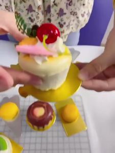 100Pcs Alas Cetakan Kue Gold / Alas Donut Cake / Alas Cake Slice Tiramisu / Alas Donut Anti Lengket / Alas Bulat / Alas Tatakan Kue / Alas KUE/ alas L24