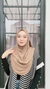 Aqila Hijab - Pashmina instan oval qahirah Jersey premium terbaru Qahira