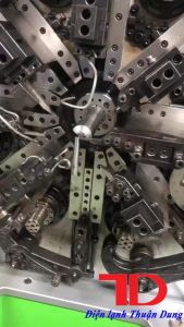 Lò xo treo cửa gió máy lạnh âm trần điều hòa loại tốt Lx treo cửa gió mặt gió louver  điều hòa máy lạnh âm trần Tốt Điện lạnh Thuận Dung