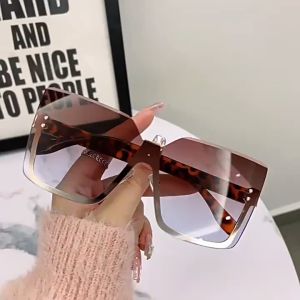 Kính mát nữ Crnaira watch M35 -mkính mắt Thiết kế thời trang vừa vặn với mọi khuôn mặt của bạn gọng nhựa dẻo cao cấp chống tia UV400