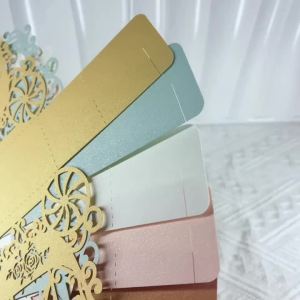 The groom and brides carriage candy box guest gift box wedding party gift box wedding party supplies