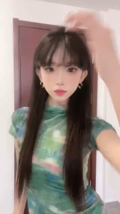 🥑พร้อมส่ง🥑เสื้อครอปท็อป เสื้อตาข่าย เสื้อมัดย้อมสีเขียว เสื้อแฟชั่นผู้หญิง ทรงรัดรูป แขนสั้นคอกลม สไตล์ลำลองY2K