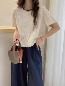 WANGGONGZHU | เสื้อยืดแขนสั้นผ้าลูกไม้โปร่งสำหรับผู้หญิงในช่วงฤดูร้อน เสื้อตัวบนทรงสั้นแบบบาง ไซส์ใหญ่ สไตล์ฝรั่งเศส ระบายอากาศได้ดี