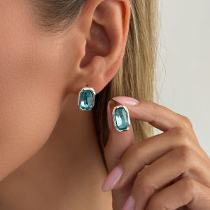 Ingemark Elegant Unique Geometry Glass Rhinestone Stud Earrings Women 2026 New Trendy Metal Piercing Earrings Aesthetic Jewelry