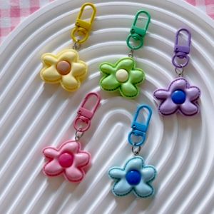🔥IVY Colorful Flower Key Chain Dopamine Accessory Ins Cute Girl Pendant Best Friend Gift