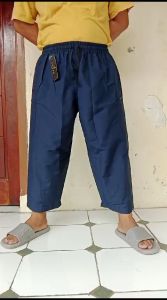 Celana Sontog ¾ Betis: Pilihan Terbaik untuk Aktivitas Harian